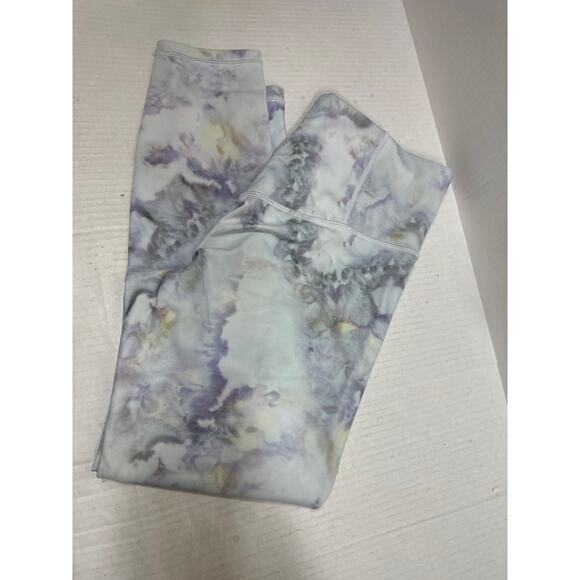 Athleta Elation Snow Tie Dye 7/8 Tight Pant Yoga Gym High Rise Size Medium - Picture 1 of 5